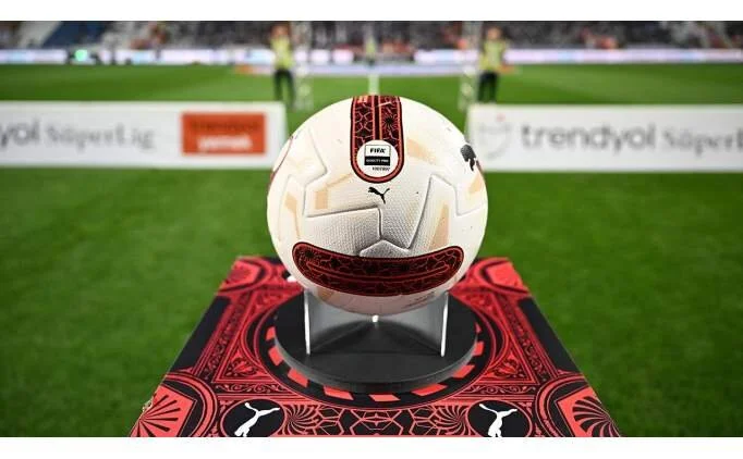 Community Shield Nedir? Kimler Oynar ve Formatı Nasıldır?