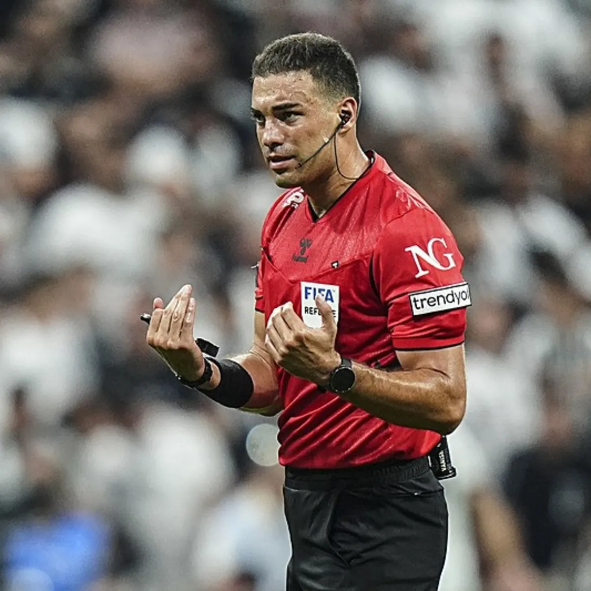 Beşiktaş-Eyüpspor maçında yeni kural uygulandı